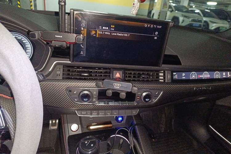 Used Audi S4 2024 S4 Avant 3.0TFSI Audio And AC Panel