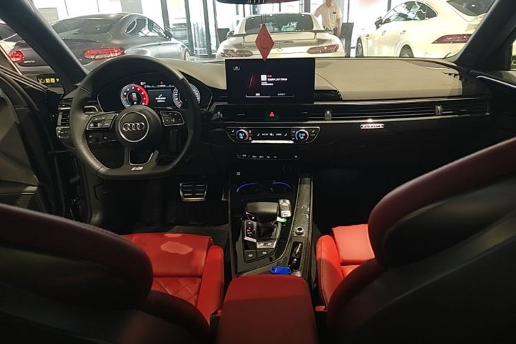 Used Audi S4 2024 S4 Avant 3.0TFSI Center Console