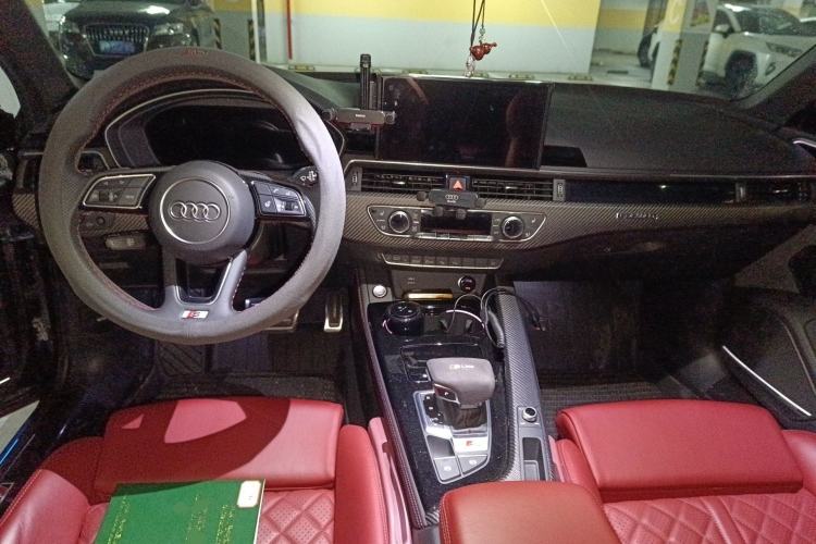 Used Audi S4 2024 S4 Avant 3.0TFSI Center Console