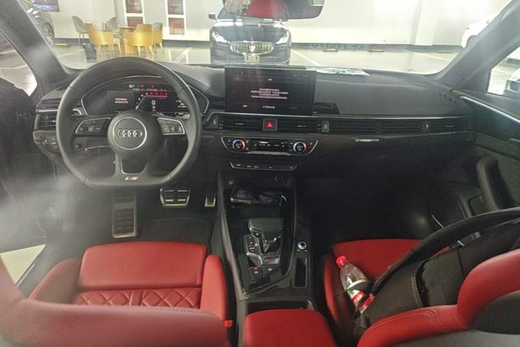Used Audi S4 2024 S4 3.0TFSI Center Console