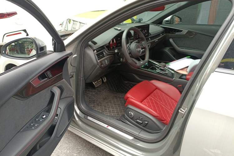 Used Audi S4 2024 S4 3.0TFSI Driver Seat