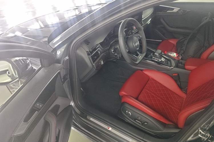 Used Audi S4 2024 S4 3.0TFSI Driver Seat
