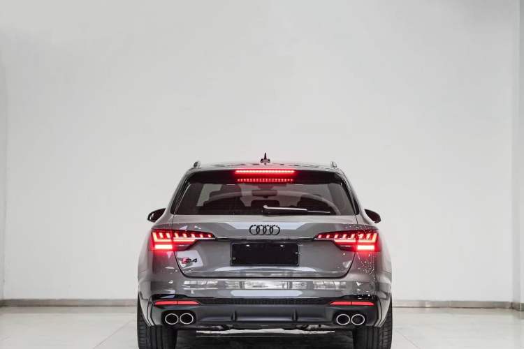 Used Audi S4 2024 S4 Avant 3.0TFSI Exterior 4
