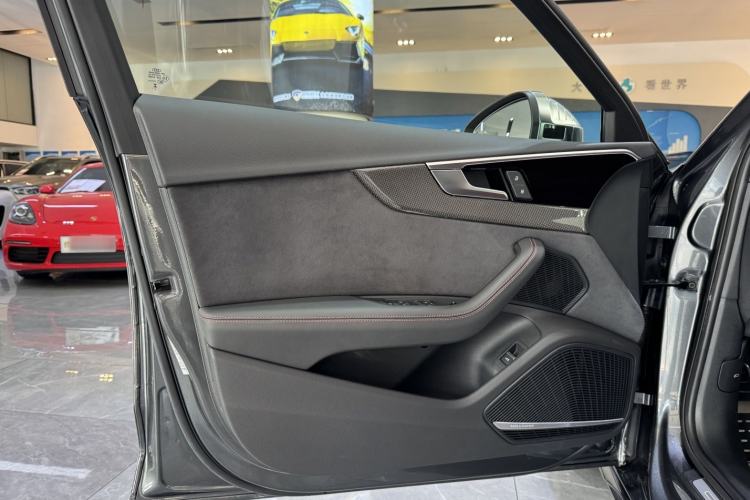 Used Audi S4 2024 S4 3.0TFSI Interior 10