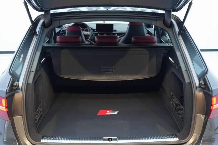 Used Audi S4 2024 S4 Avant 3.0TFSI Interior 5