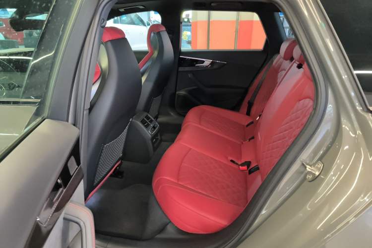 Used Audi S4 2024 S4 Avant 3.0TFSI Left Rear Seat