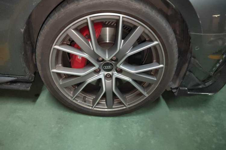 Used Audi S4 2024 S4 Avant 3.0TFSI Right Front Wheel Hub