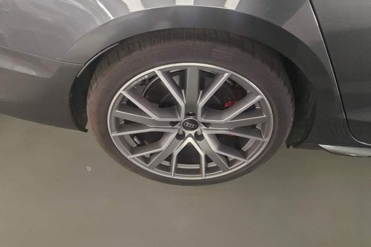 Used Audi S4 2024 S4 3.0TFSI Right Rear Wheel Hub