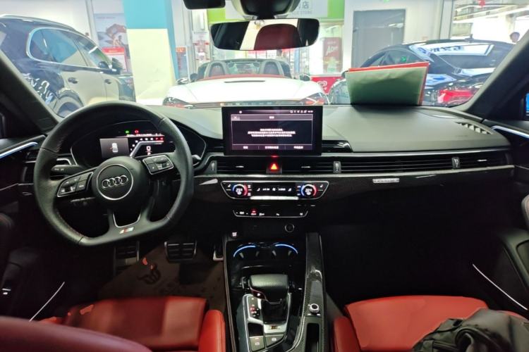 Used Audi S4 2024 S4 3.0TFSI Center Console
