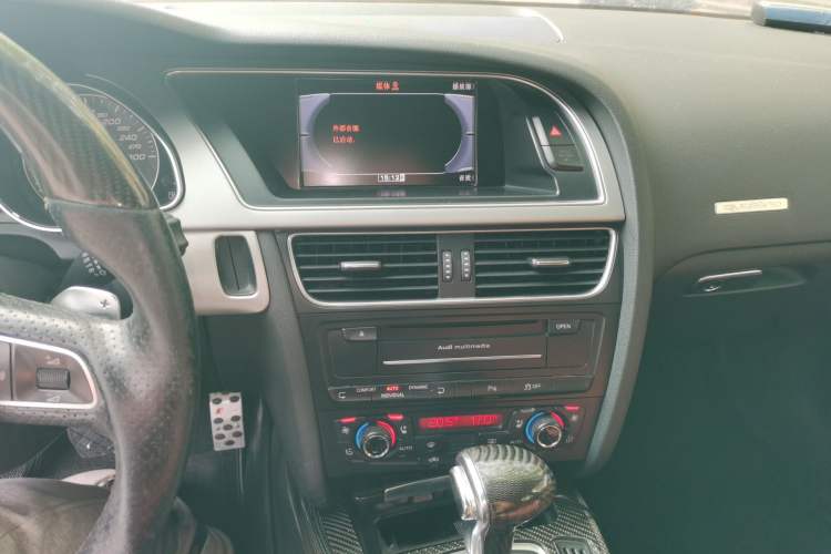 Used Audi S5 2010 S5 3.0T Sportback Audio And AC Panel