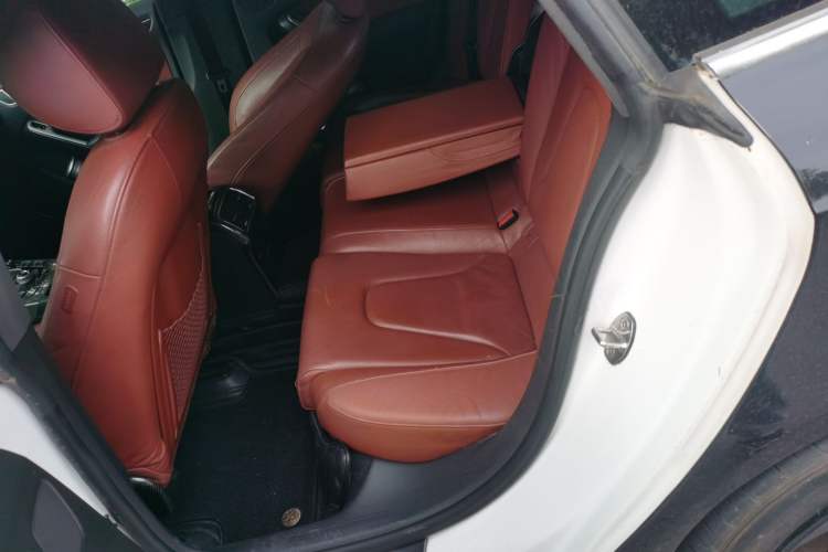 Used Audi S5 2010 S5 3.0T Sportback Left Rear Seat