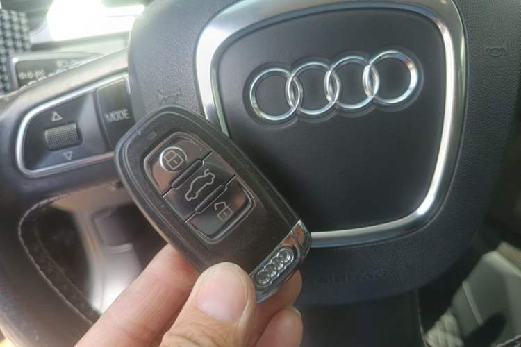 Used Audi S5 2010 S5 3.0T Sportback Vehicle Key