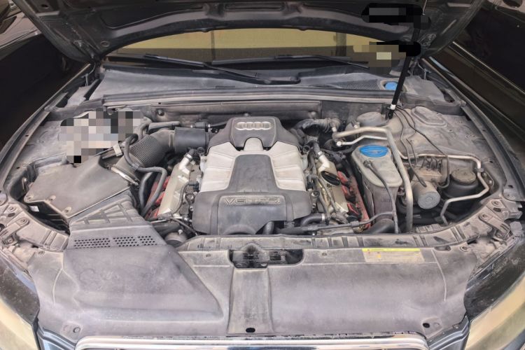 Used Audi S5 2010 S5 3.0T Sportback Engine Bay