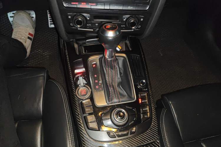 Used Audi S5 2010 S5 3.0T Sportback Gear Lever