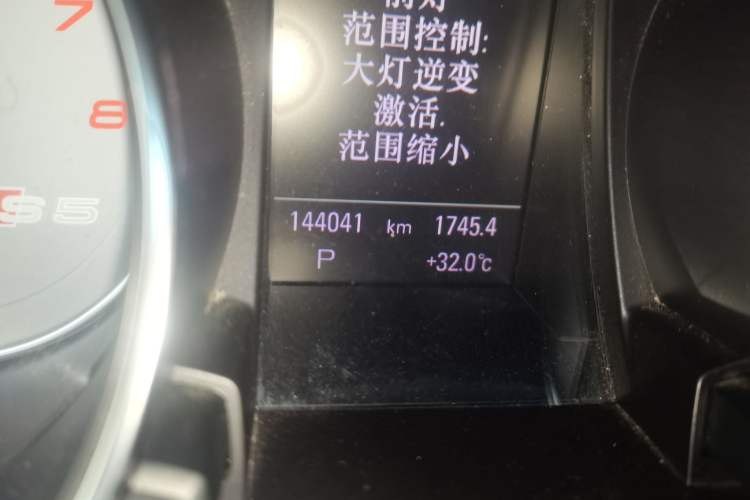 Used Audi S5 2010 S5 3.0T Sportback Odometer Close Up