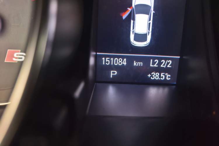 Used Audi S5 2010 S5 3.0T Sportback Odometer Close Up
