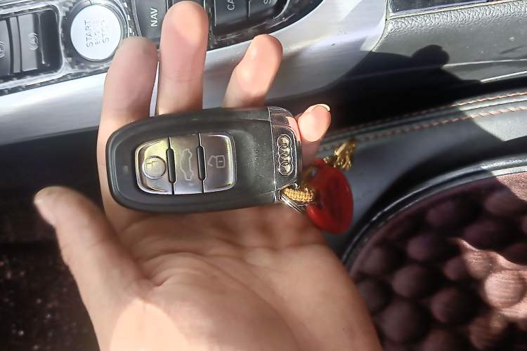 Used Audi S5 2010 S5 3.0T Sportback Vehicle Key