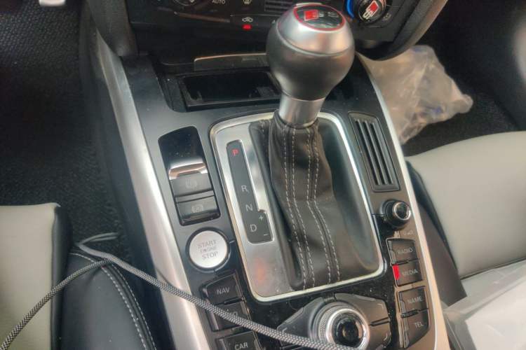 Used Audi S5 2010 S5 3.0T Sportback Gear Lever