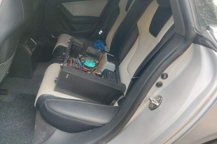 Used Audi S5 2010 S5 3.0T Sportback Left Rear Seat