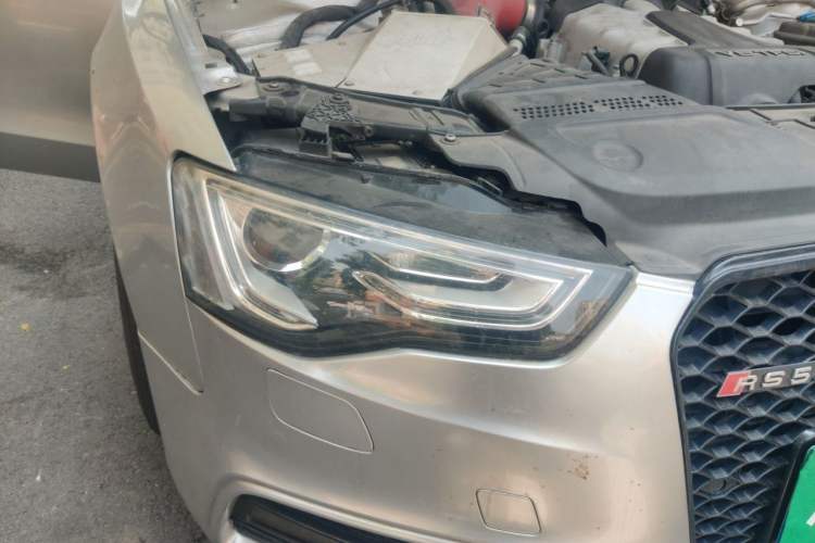 Used Audi S5 2010 S5 3.0T Sportback Right Front Headlight