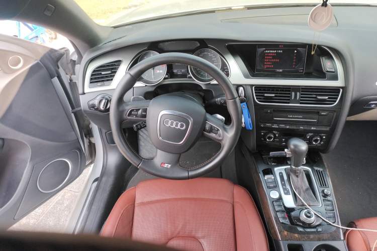 Used Audi S5 2010 S5 3.0T Sportback Steering Wheel