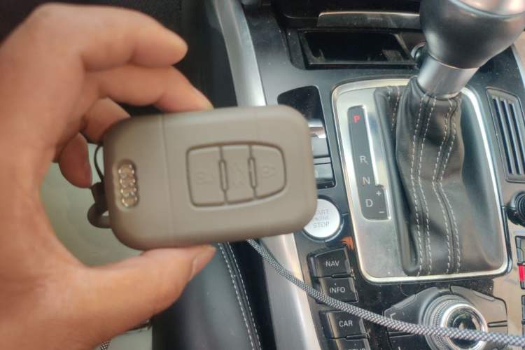 Used Audi S5 2010 S5 3.0T Sportback Vehicle Key