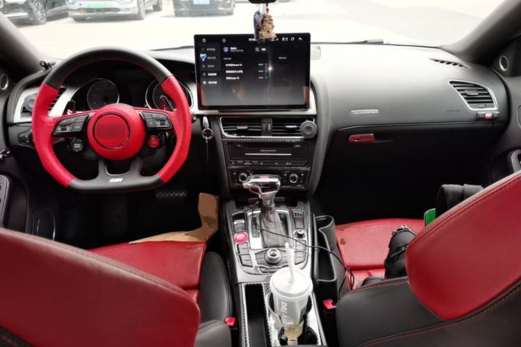 Used Audi S5 2010 S5 3.0T Sportback Center Console