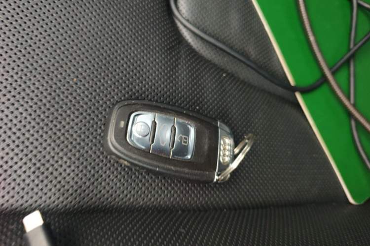 Used Audi S5 2010 S5 3.0T Sportback Vehicle Key