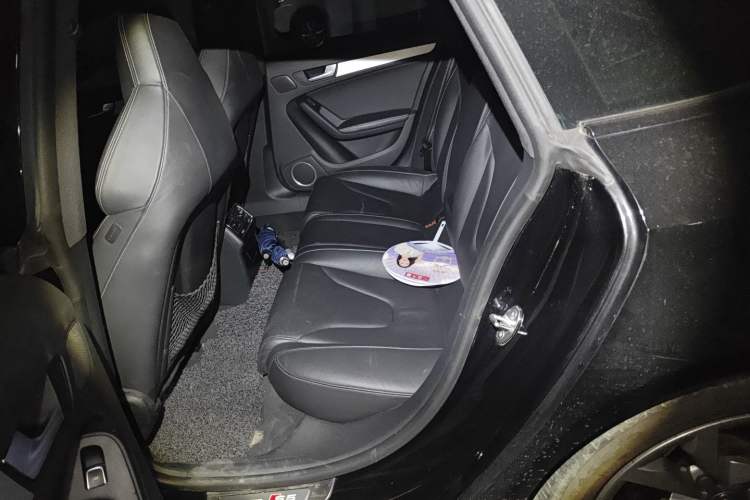 Used Audi S5 2012 S5 3.0T Sportback Left Rear Seat
