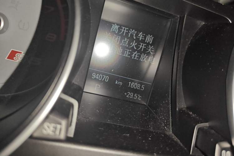 Used Audi S5 2012 S5 3.0T Sportback Odometer Close Up