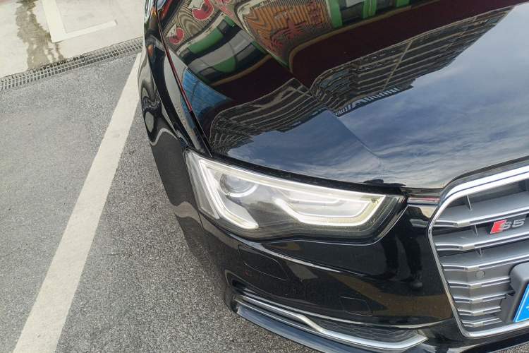 Used Audi S5 2012 S5 3.0T Sportback Right Front Headlight
