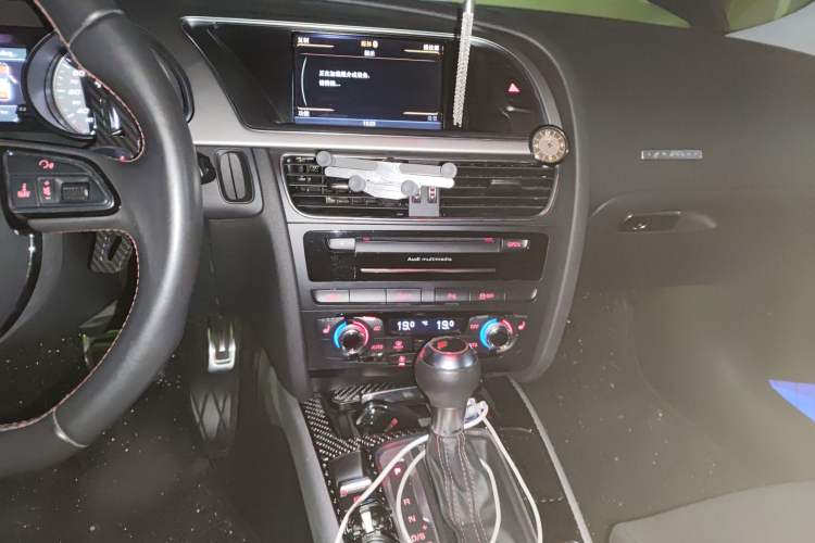 Used Audi S5 2012 S5 3.0T Sportback Audio And AC Panel