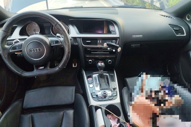 Used Audi S5 2012 S5 3.0T Sportback Center Console