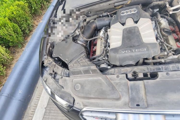 Used Audi S5 2012 S5 3.0T Sportback Engine Bay Right