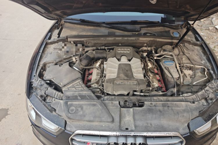Used Audi S5 2012 S5 3.0T Sportback Engine Bay Right