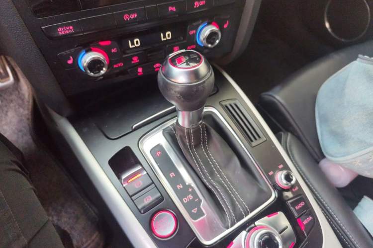 Used Audi S5 2012 S5 3.0T Sportback Gear Lever
