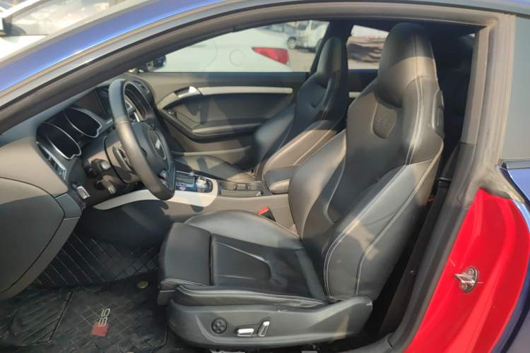 Used Audi S5 2012 S5 3.0T Coupe Left Front Seat
