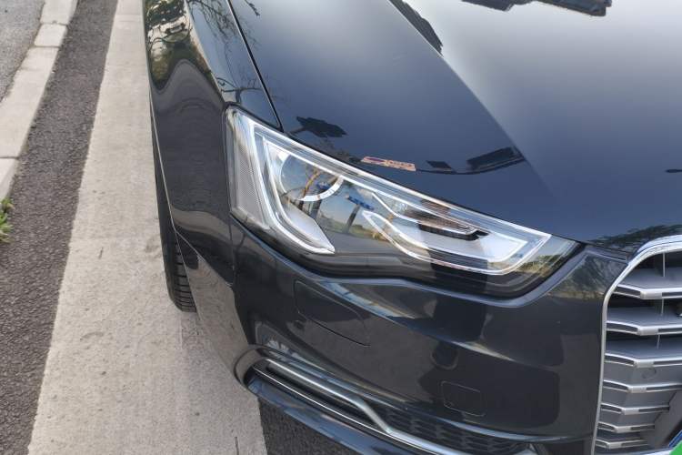 Used Audi S5 2012 S5 3.0T Sportback Right Front Headlight