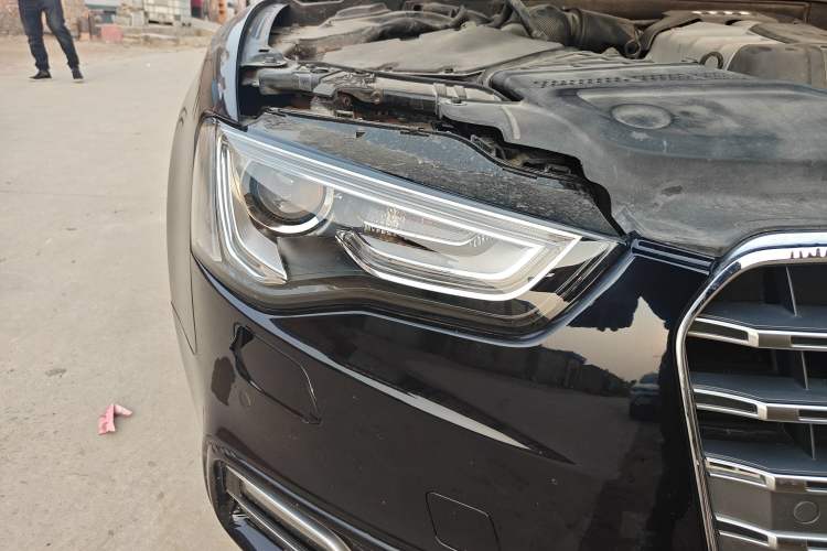 Used Audi S5 2012 S5 3.0T Sportback Right Front Headlight