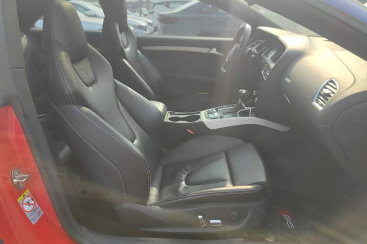 Used Audi S5 2012 S5 3.0T Coupe Right Front Seat