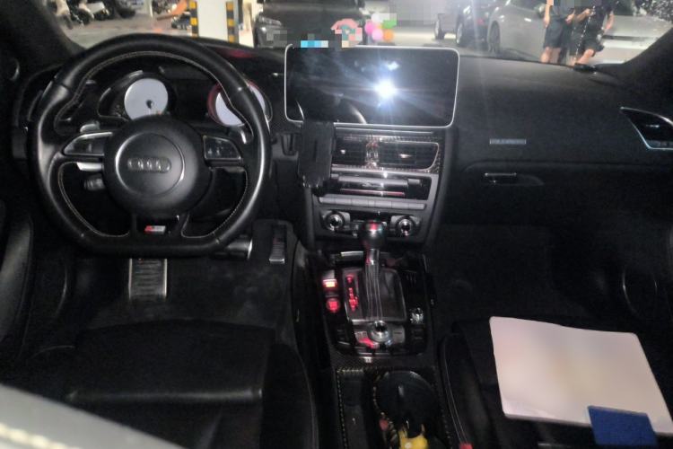 Used Audi S5 2012 S5 3.0T Sportback Center Console