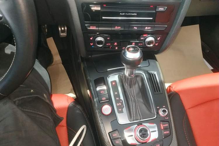Used Audi S5 2012 S5 3.0T Cabriolet Gear Lever
