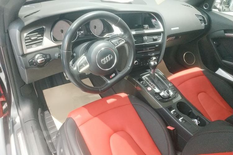 Used Audi S5 2012 S5 3.0T Cabriolet Interior 2