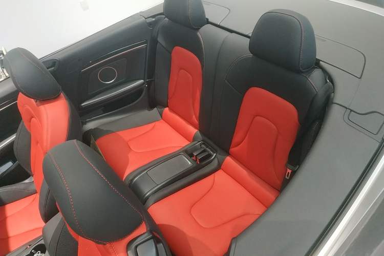 Used Audi S5 2012 S5 3.0T Cabriolet Interior 4