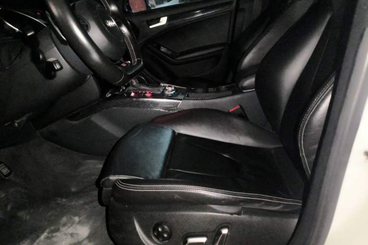 Used Audi S5 2012 S5 3.0T Sportback Left Front Seat