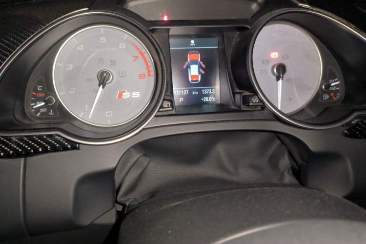 Used Audi S5 2012 S5 3.0T Sportback Odometer Close Up