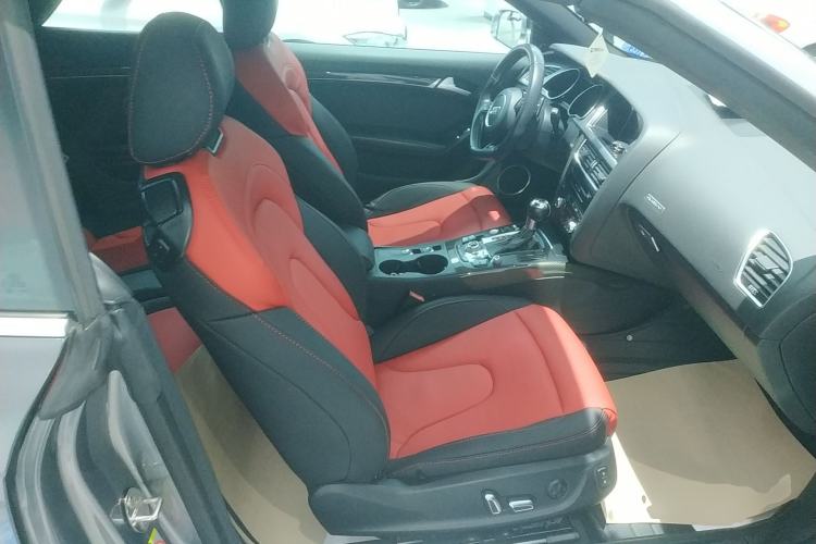 Used Audi S5 2012 S5 3.0T Cabriolet Right Front Seat