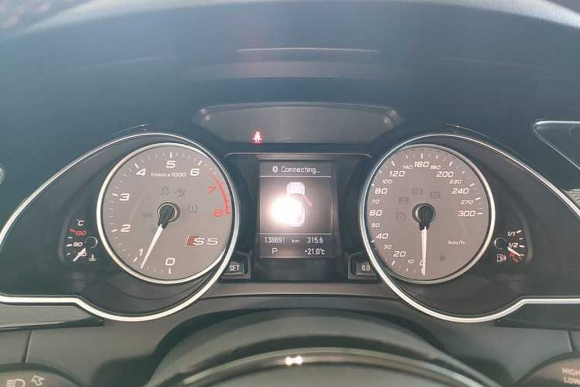 Used Audi S5 2012 S5 3.0T Cabriolet Instrument Cluster