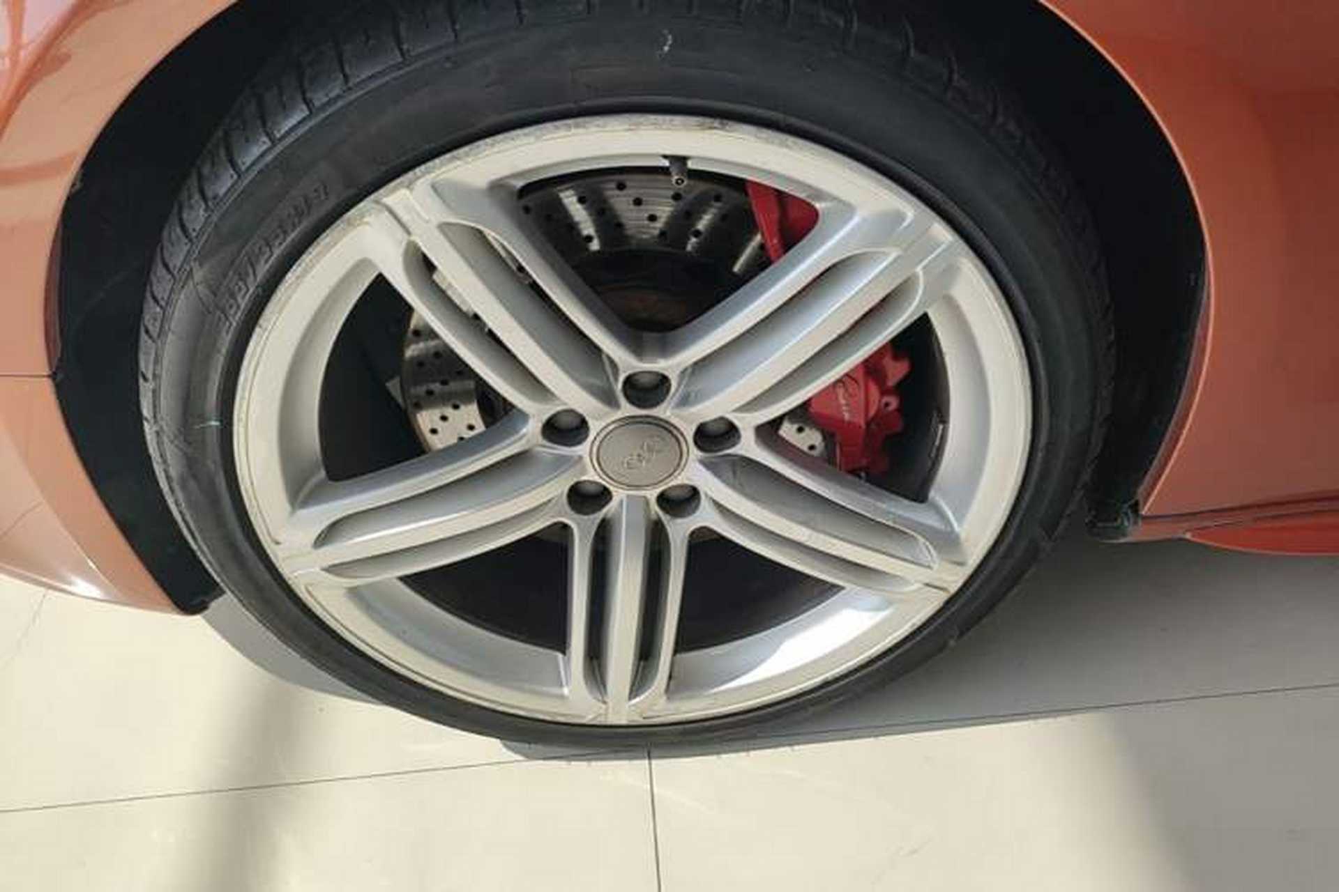 Used Audi S5 2012 S5 3.0T Cabriolet Left Front Wheel Hub