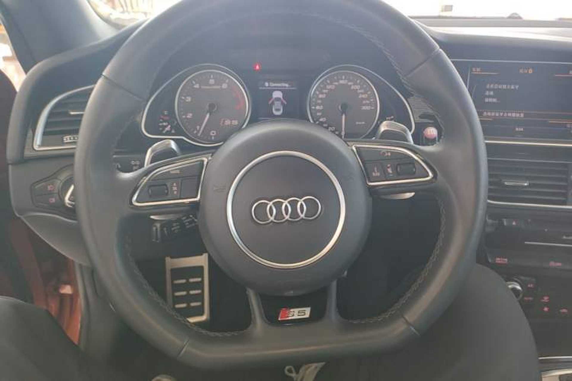 Used Audi S5 2012 S5 3.0T Cabriolet Steering Wheel